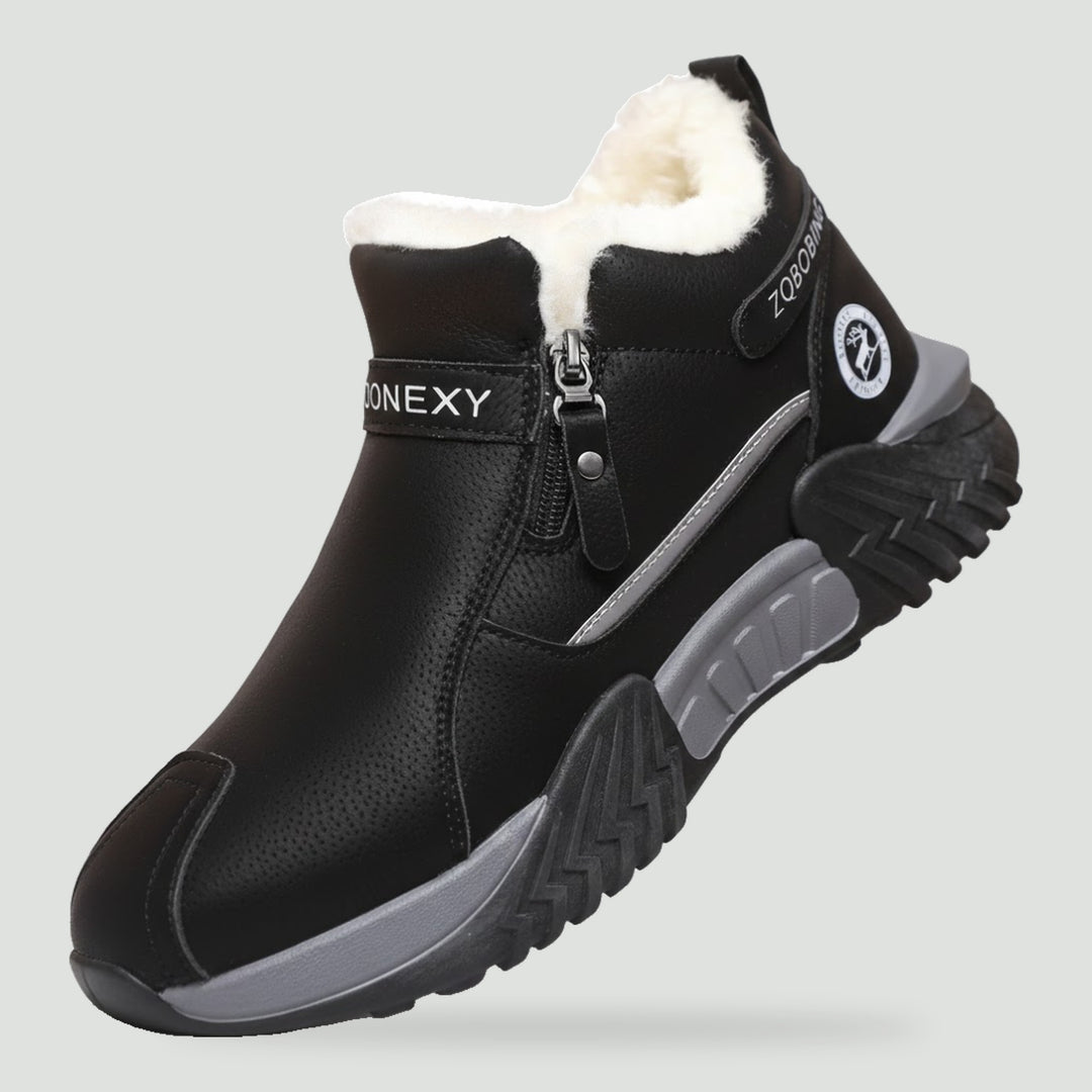 Men's winter shoes in Black with fleece lining and side zip, side view