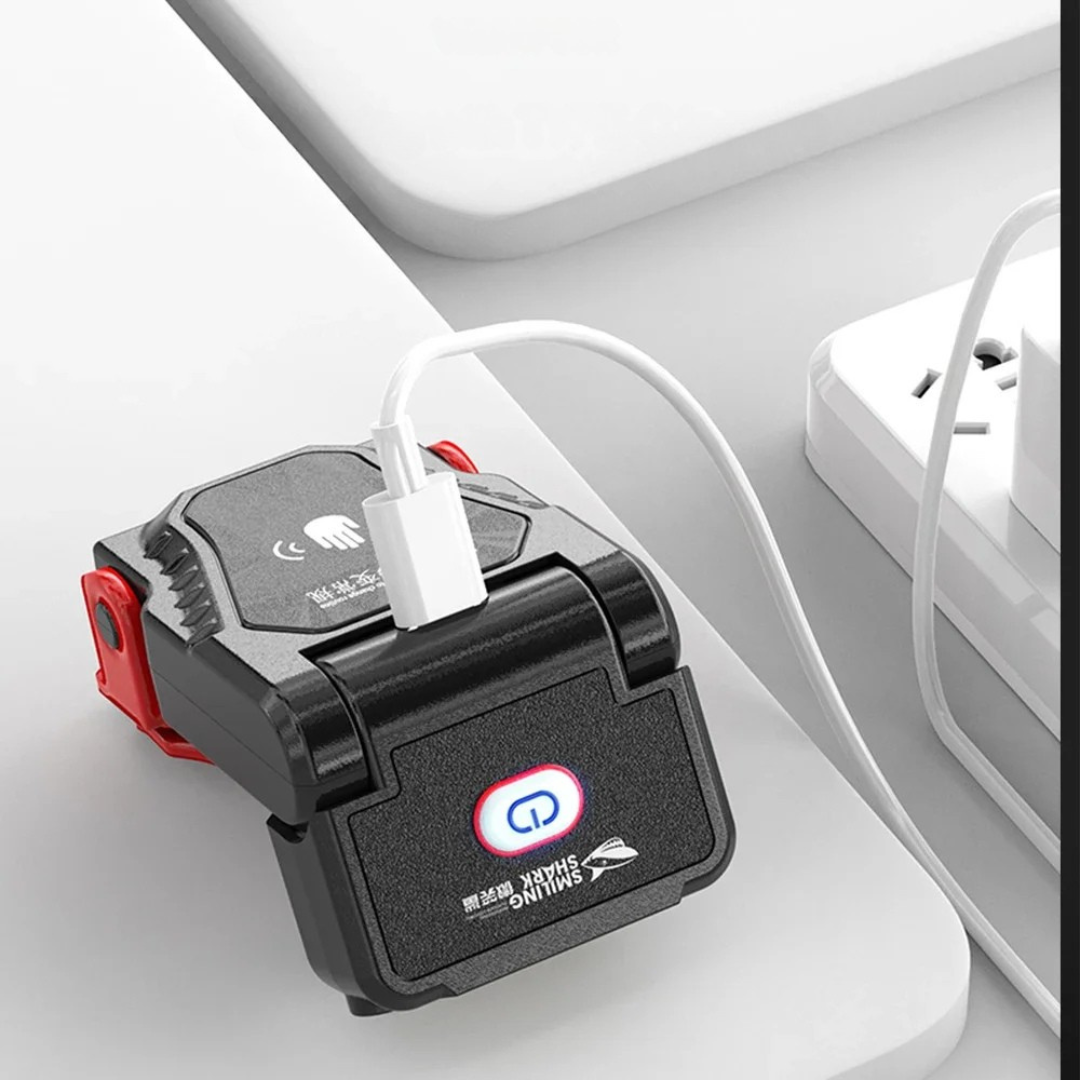 Rechargeable cap light charging over a USB cable