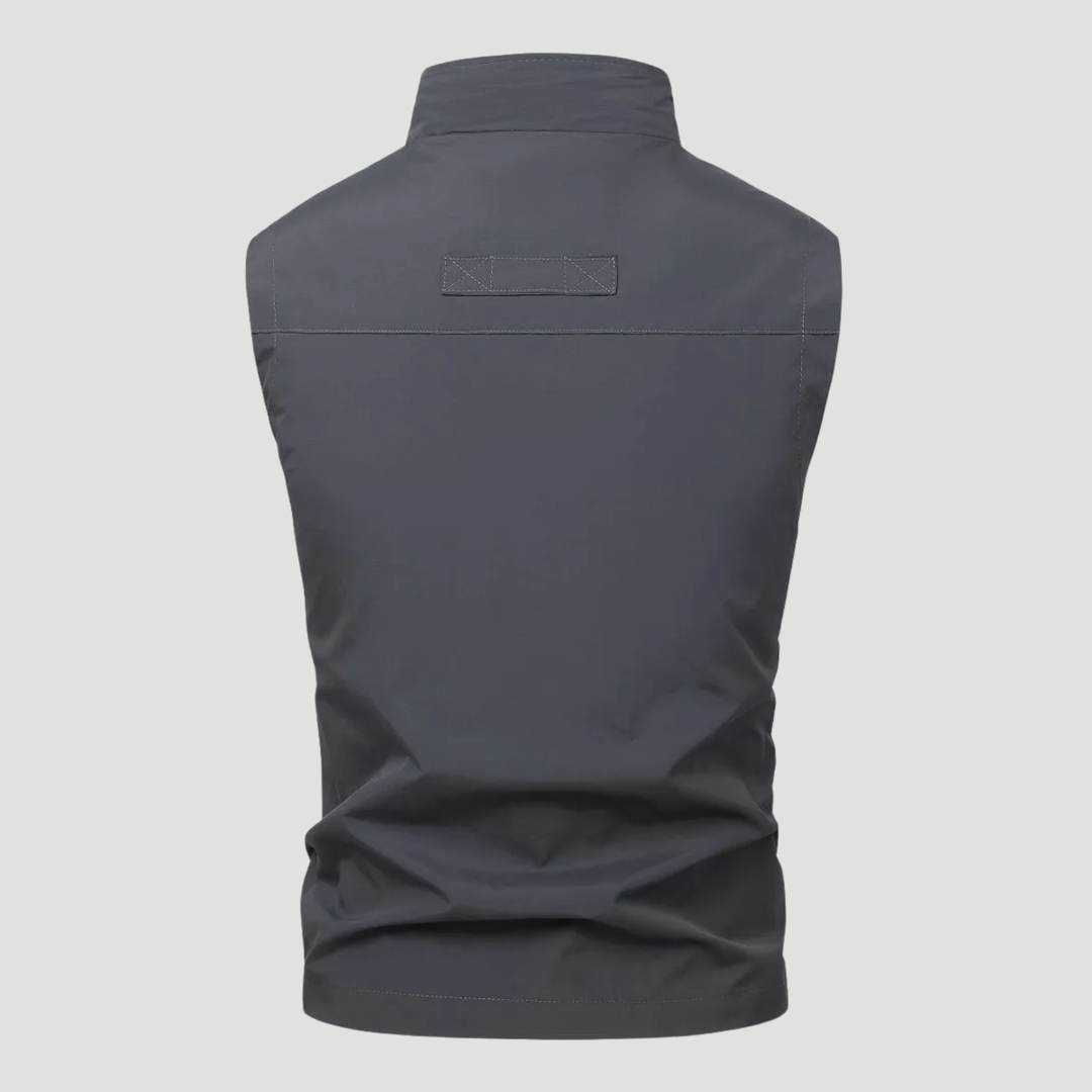 Lightweight Multi-Pocket Outdoor Vest – Quick-Dry Layer for Active Use