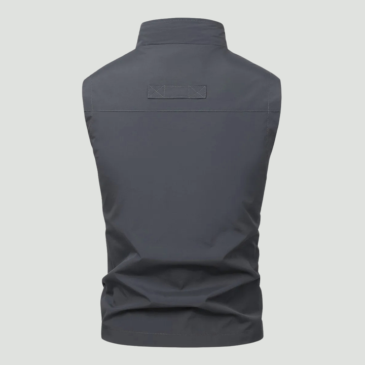Lightweight Multi-Pocket Outdoor Vest – Quick-Dry Layer for Active Use
