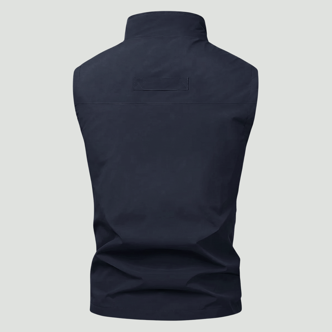 Lightweight Multi-Pocket Outdoor Vest – Quick-Dry Layer for Active Use