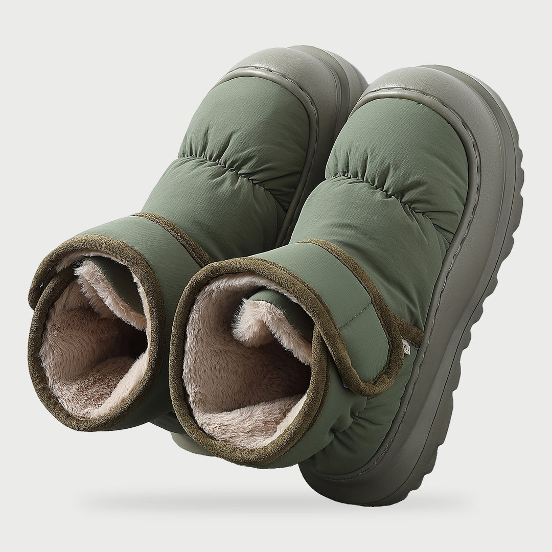 Women's puffer slipper boots in green with plush lining