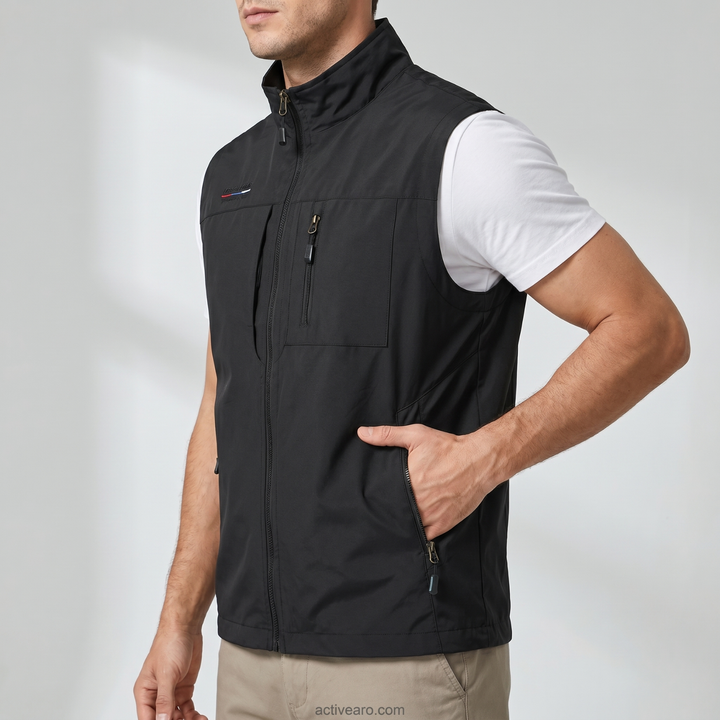 Lightweight Multi-Pocket Outdoor Vest – Quick-Dry Layer for Active Use