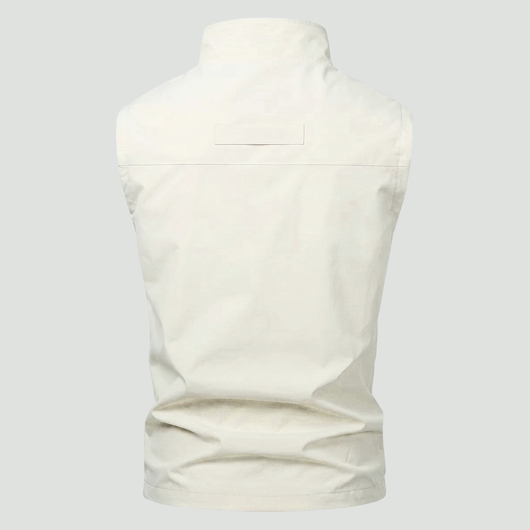 Lightweight Multi-Pocket Outdoor Vest – Quick-Dry Layer for Active Use