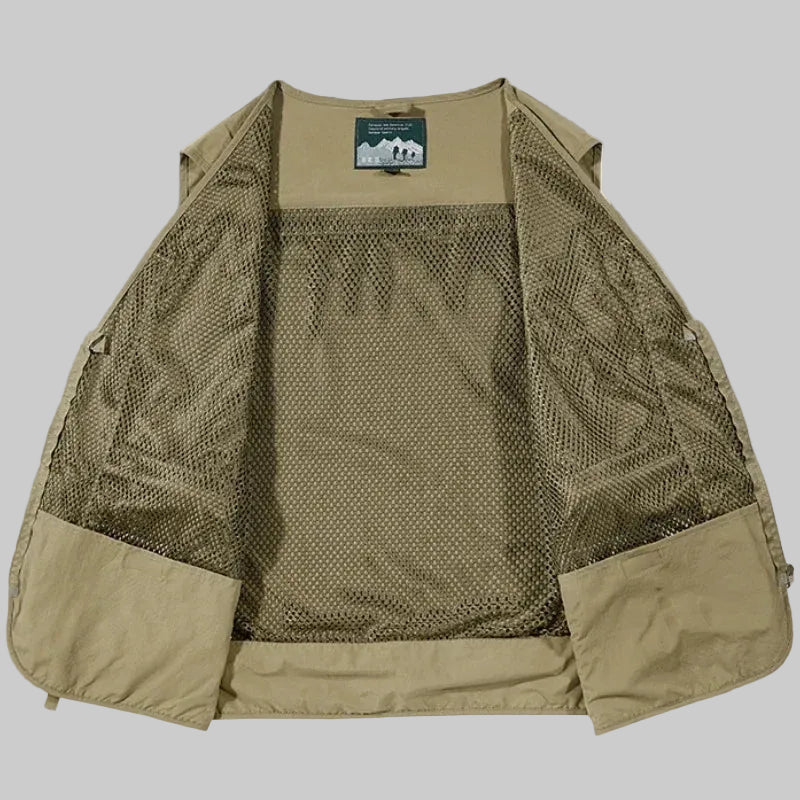 Men’s Multi-Pocket Outdoor Vest – Quick-Dry Mesh for Active Use