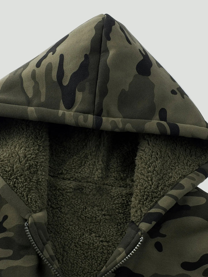 Men’s Camouflage Outdoor Hoodie with Fleece Lining