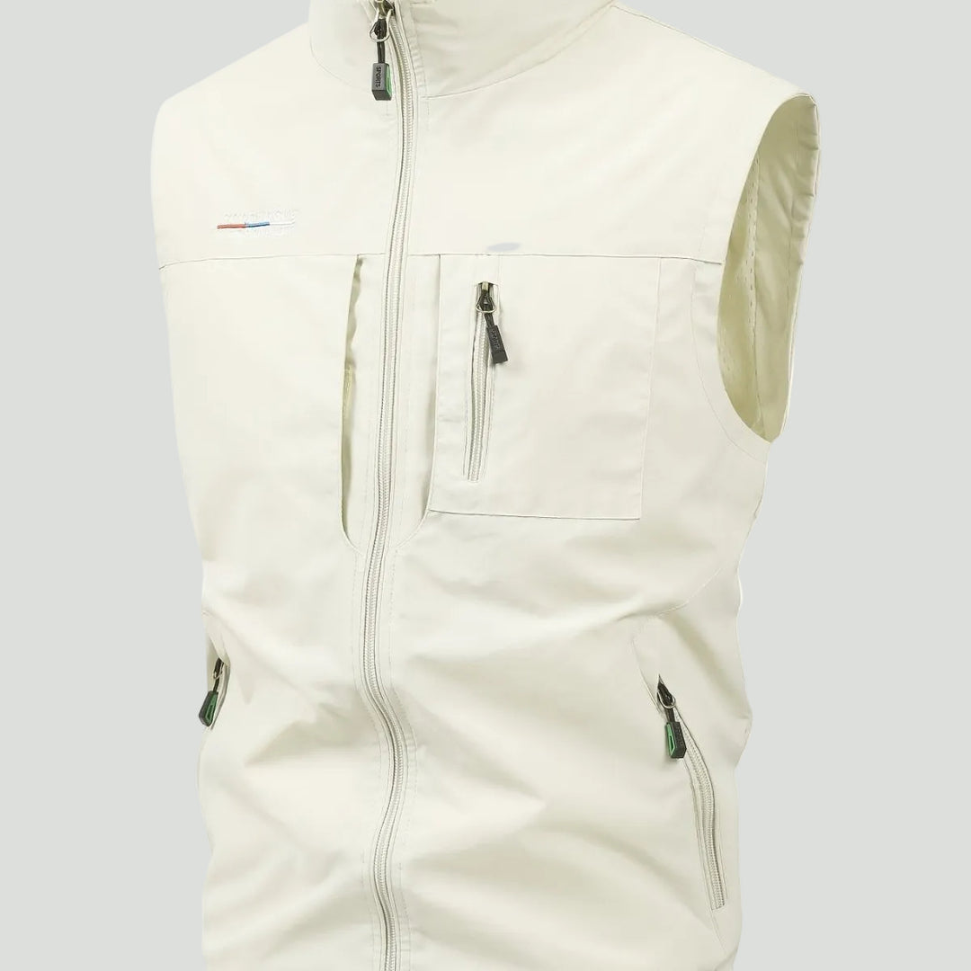 Lightweight Multi-Pocket Outdoor Gilet – Quick-Dry Layer for Active Use