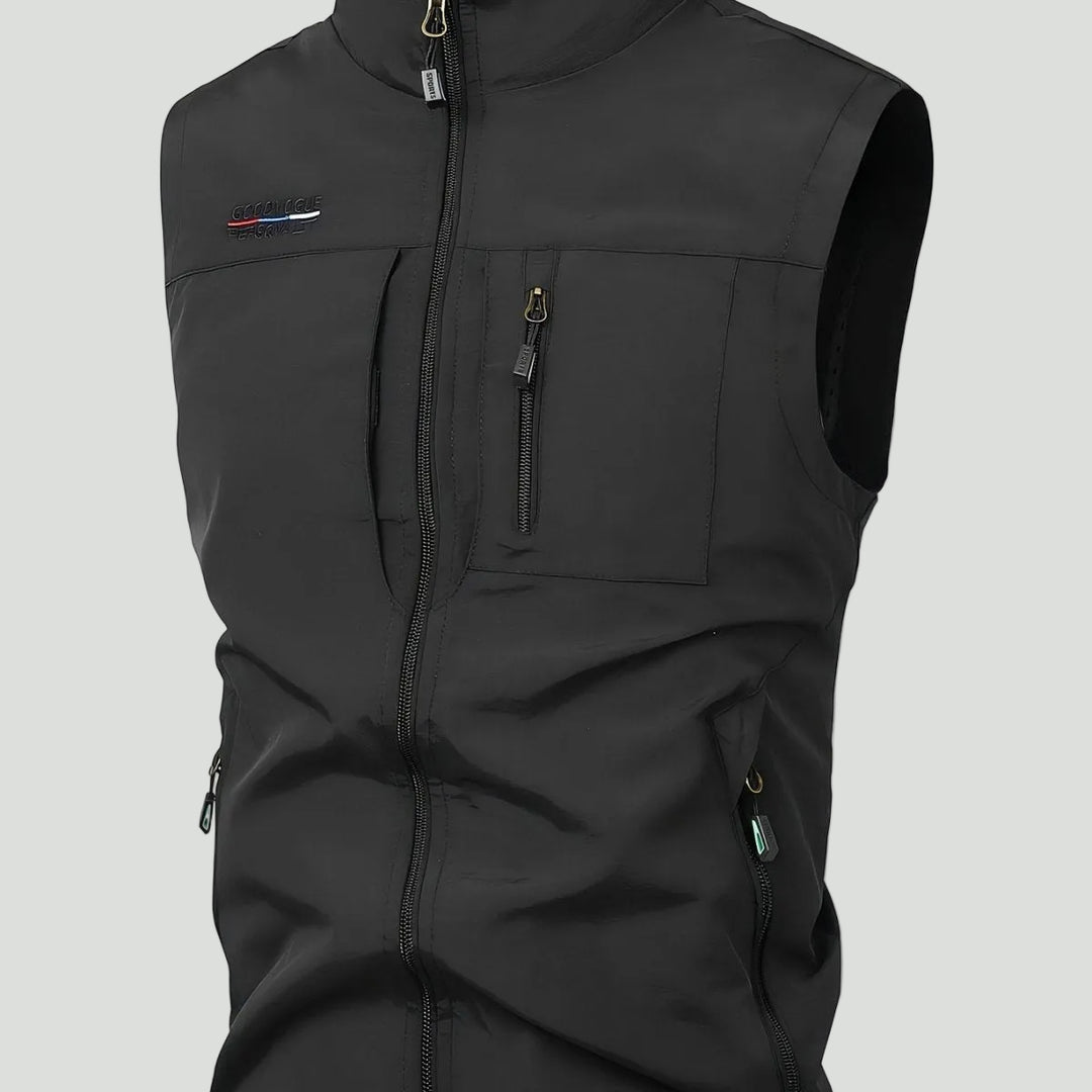 Lightweight Multi-Pocket Outdoor Gilet – Quick-Dry Layer for Active Use