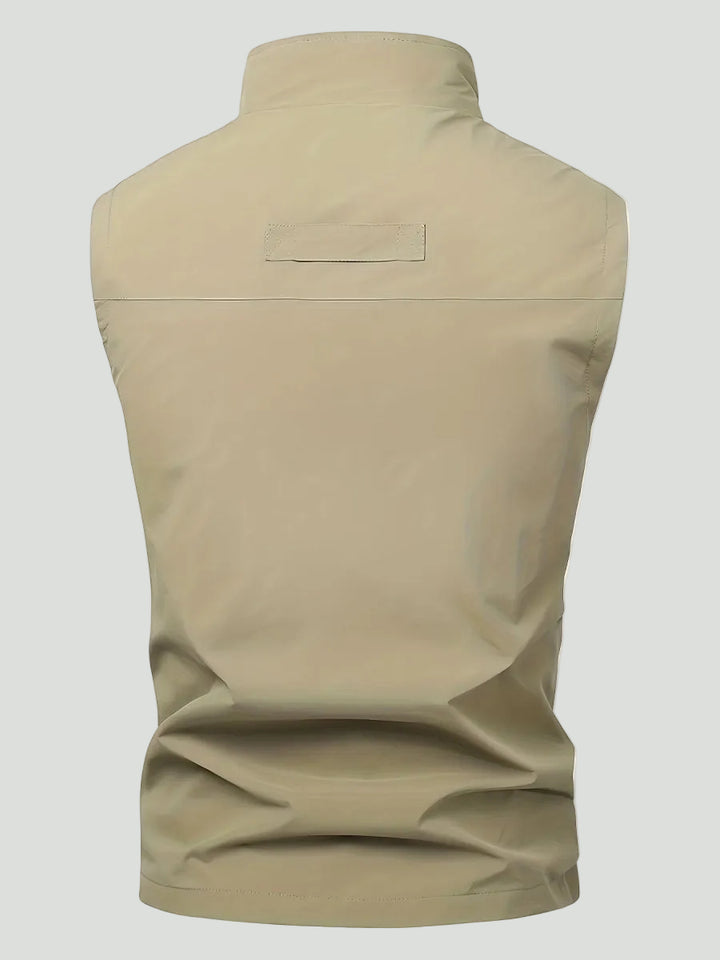 Lightweight Multi-Pocket Outdoor Gilet – Quick-Dry Layer for Active Use