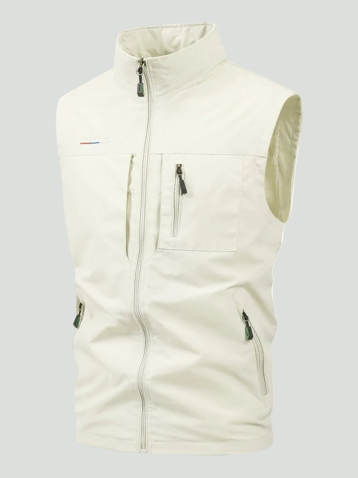 Lightweight Multi-Pocket Outdoor Gilet – Quick-Dry Layer for Active Use