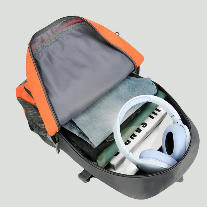 Lightweight 30L Hiking Backpack – Waterproof Daypack for Outdoor Use