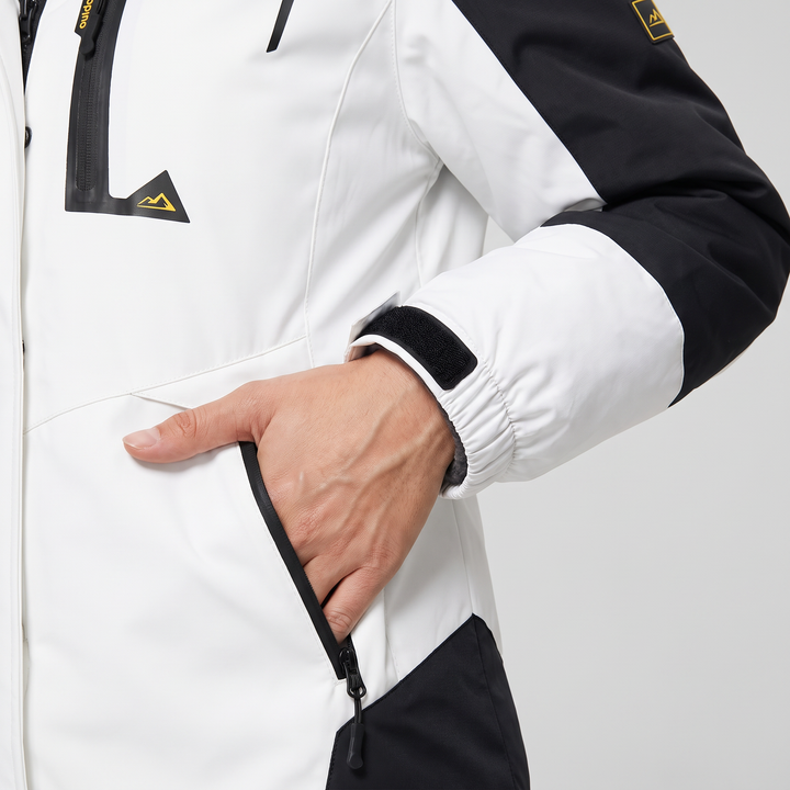 Adjustable cuff tab and zip hand pocket on the women's winter coat
