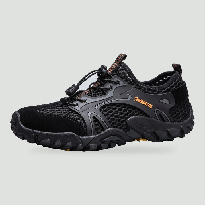 Water hiking shoe with quick dry mesh upper and toggle lace in black