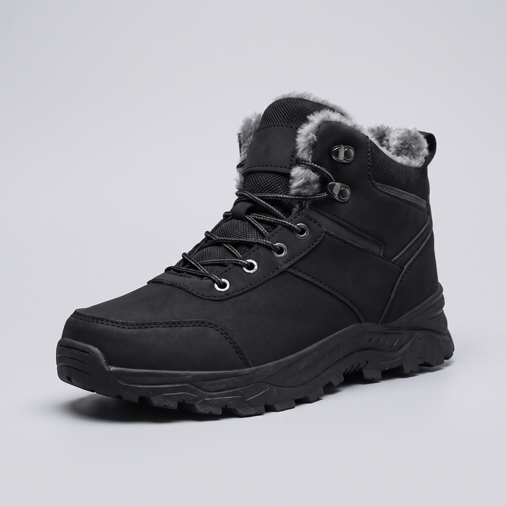 Men's Snow Boots in Black - three-quarter front view