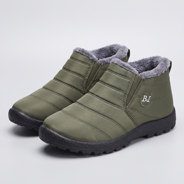 Women's fur-lined slip-on winter boots in army green