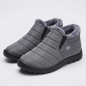 Women's fur-lined slip-on winter boots in grey