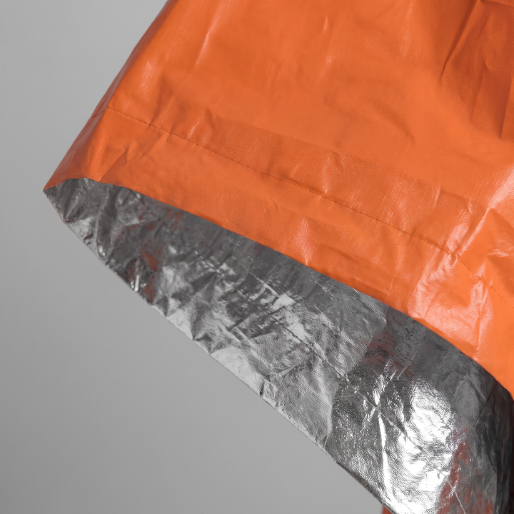 Feature: silver/orange transition at hem edge