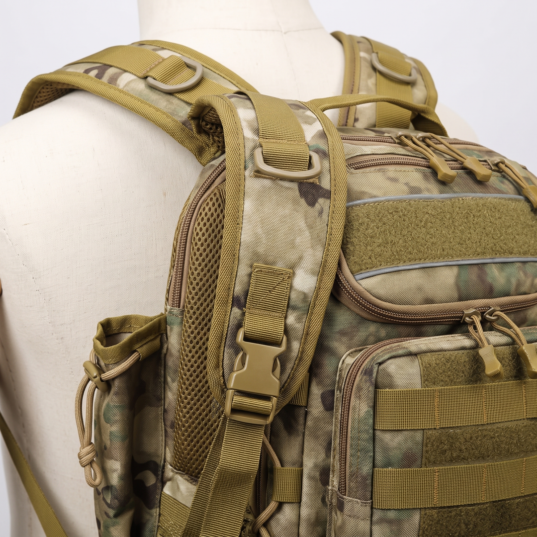The padded shoulder harness and its ladder-lock adjuster